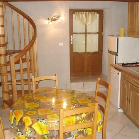 別荘 Saint-pourcain-sur-sioule, 2 Pieces, 2 Personnes - Fr-1-489-30 Saint-Pourçain-sur-Sioule